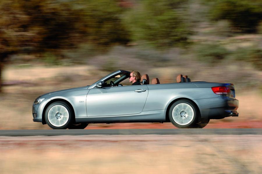  BMW 3-Series Convertible 2007 года  (фото 43 из 239)